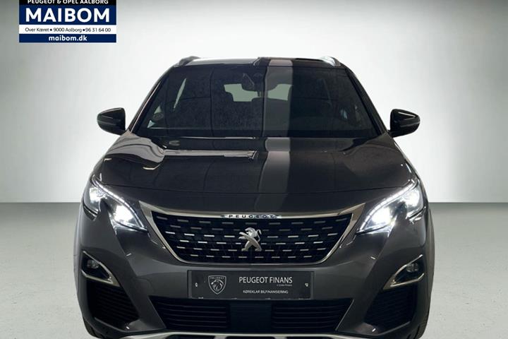 Grå Peugeot 3008 fra 2020