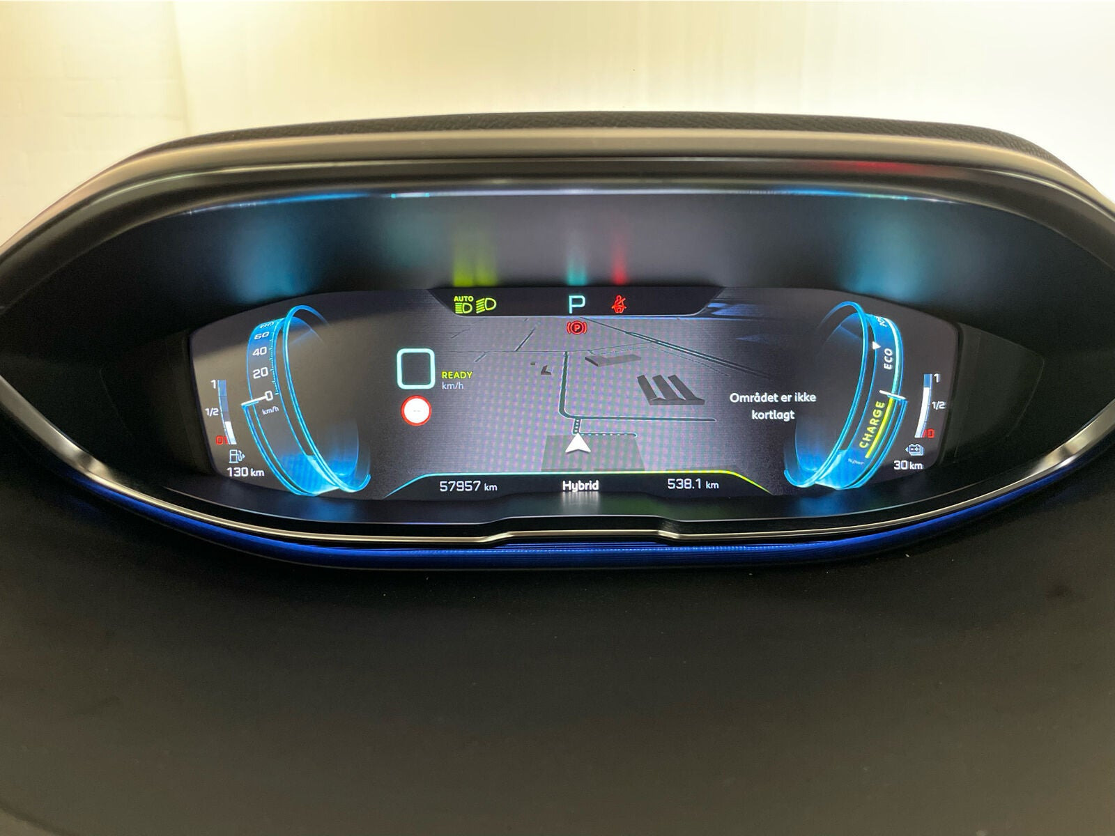 Grå Peugeot 3008 fra 2020