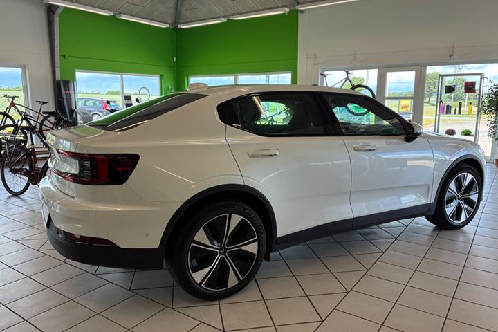 Hvid Polestar 2 fra 2024