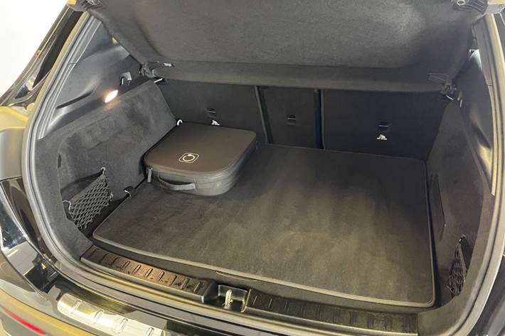Sort Mercedes EQA250+ fra 2025
