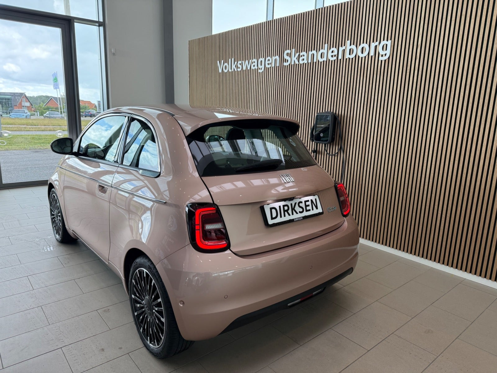 undefined Fiat 500e fra 2023