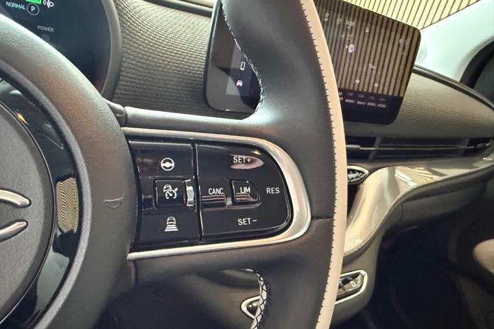 undefined Fiat 500e fra 2023