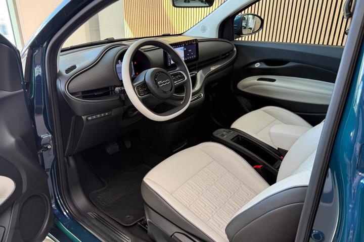 undefined Fiat 500e fra 2023