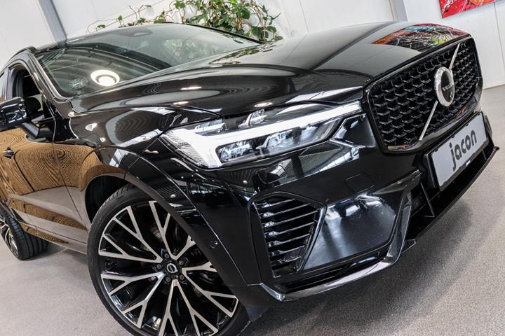 Sort Volvo XC60 fra 2022