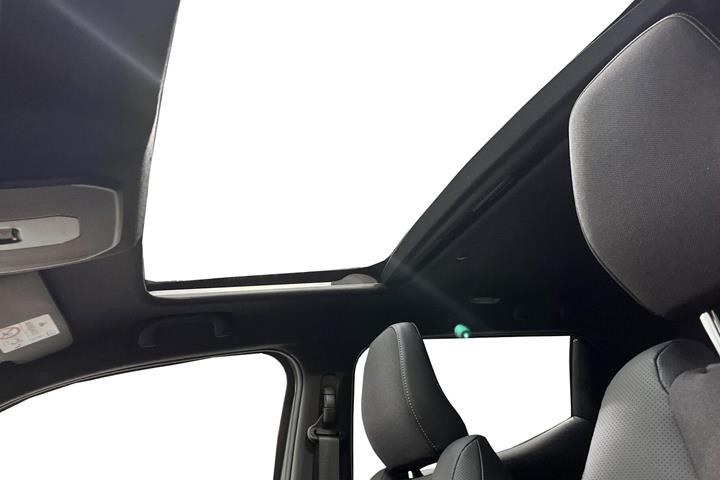 Grøn Suzuki e fra 2025 set indefra
