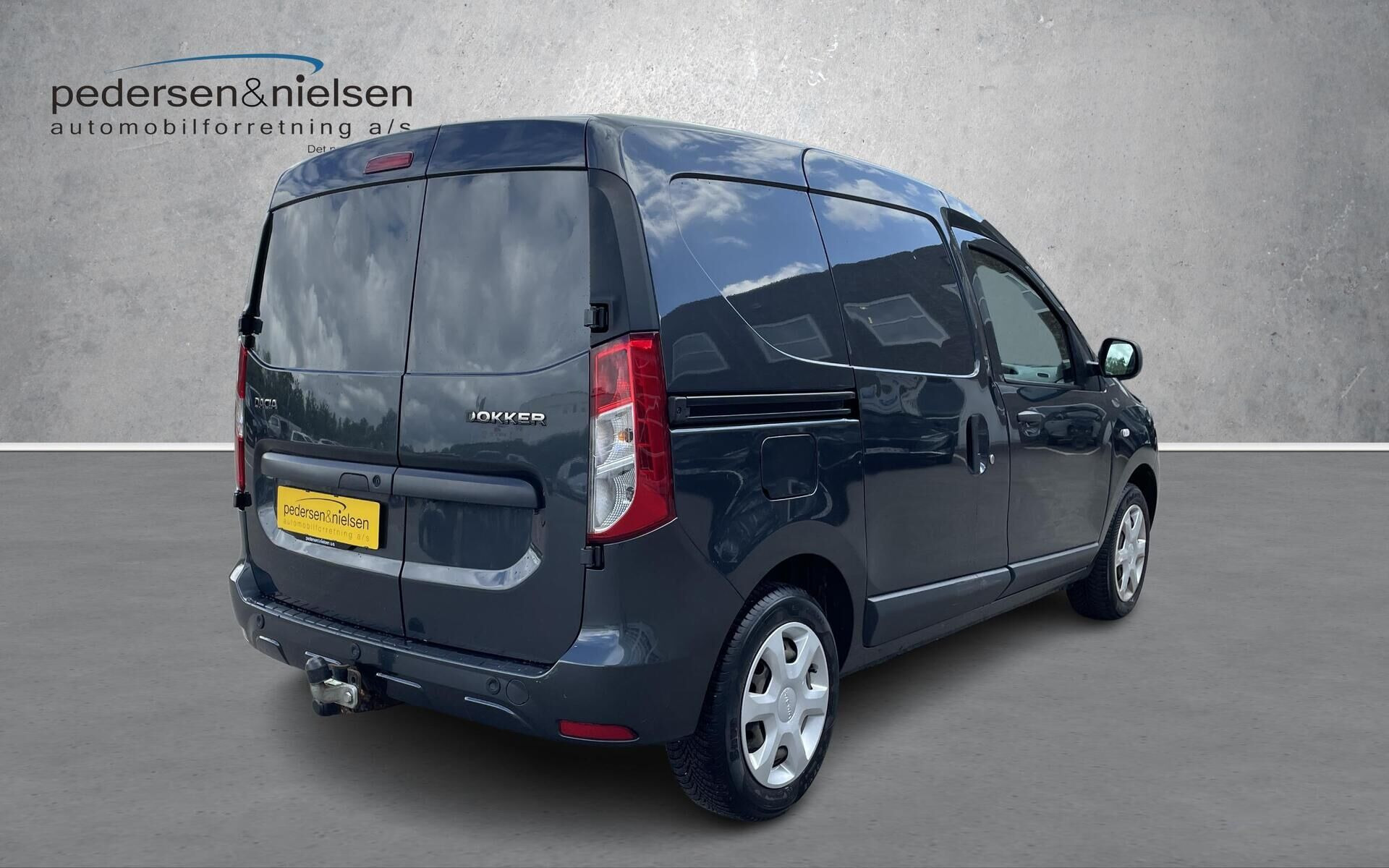 Blå Dacia Dokker fra 2021