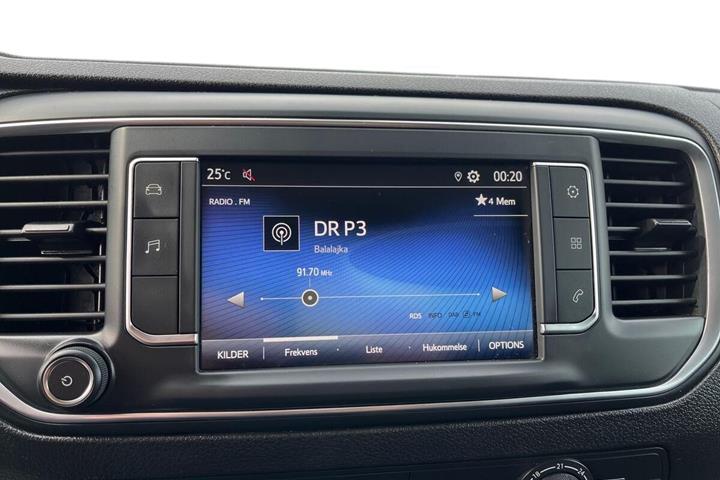 Hvid Toyota ProAce fra 2023