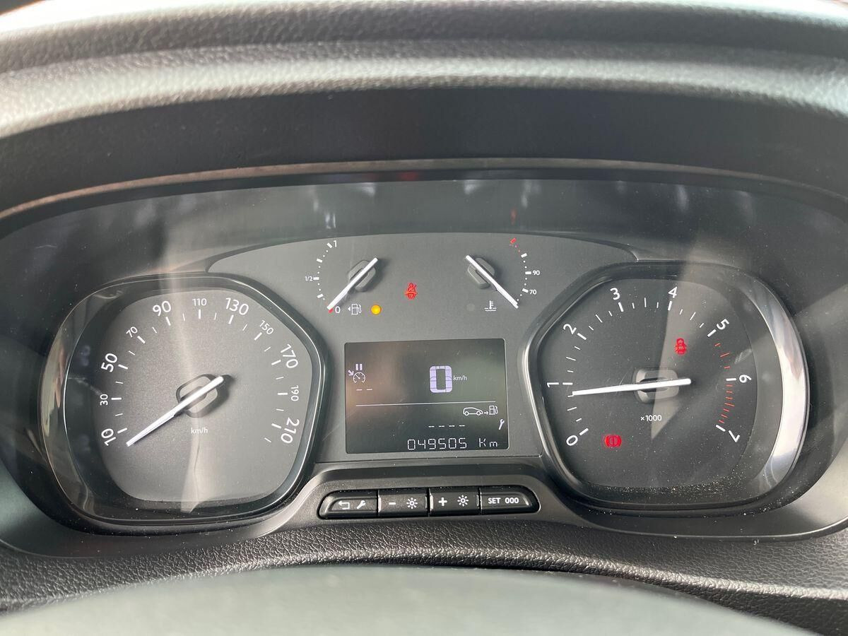 Hvid Toyota ProAce fra 2023