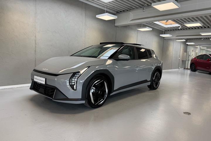 Grå Kia EV4 fra 2026 set udefra