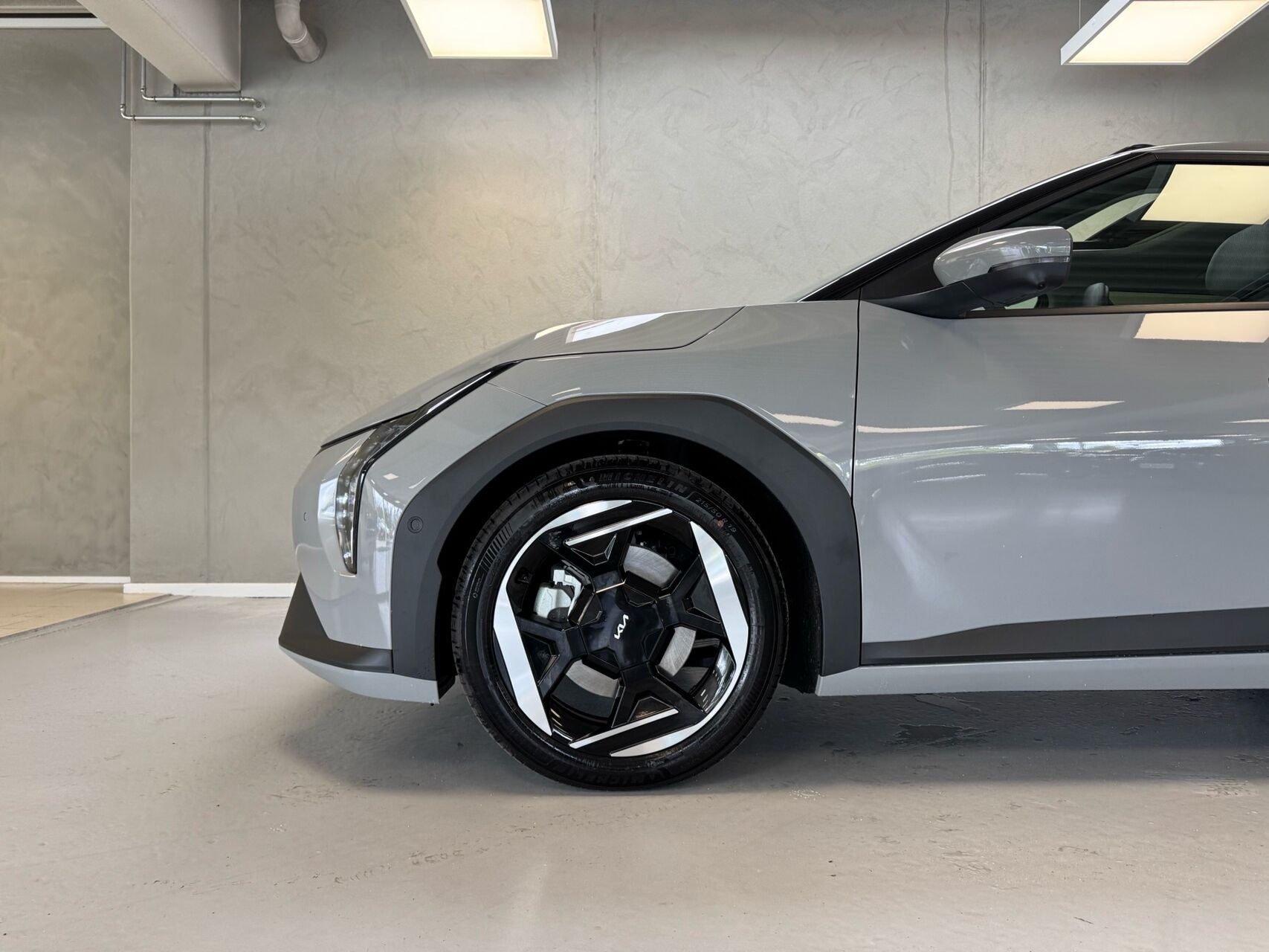 Grå Kia EV4 fra 2026