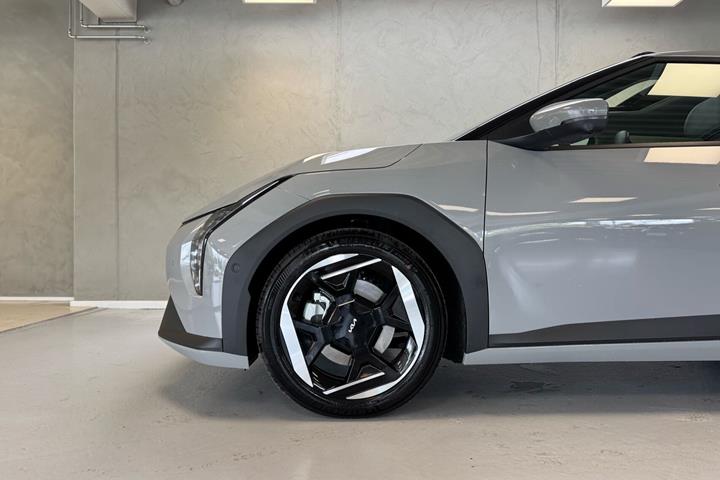 Grå Kia EV4 fra 2026
