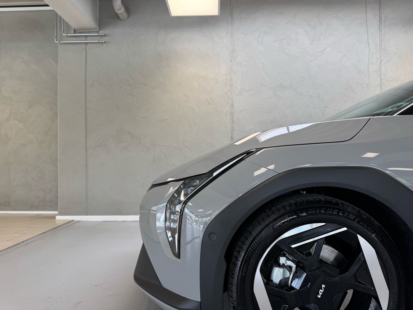 Grå Kia EV4 fra 2026