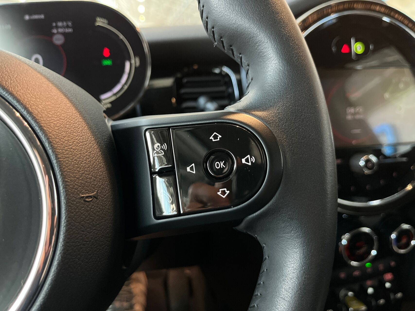 Sort Mini Cooper fra 2024