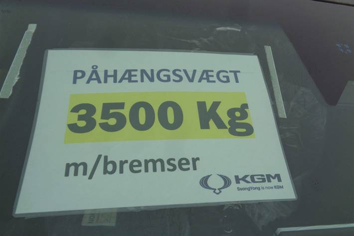 Sort KGM Musso Grand fra 2025