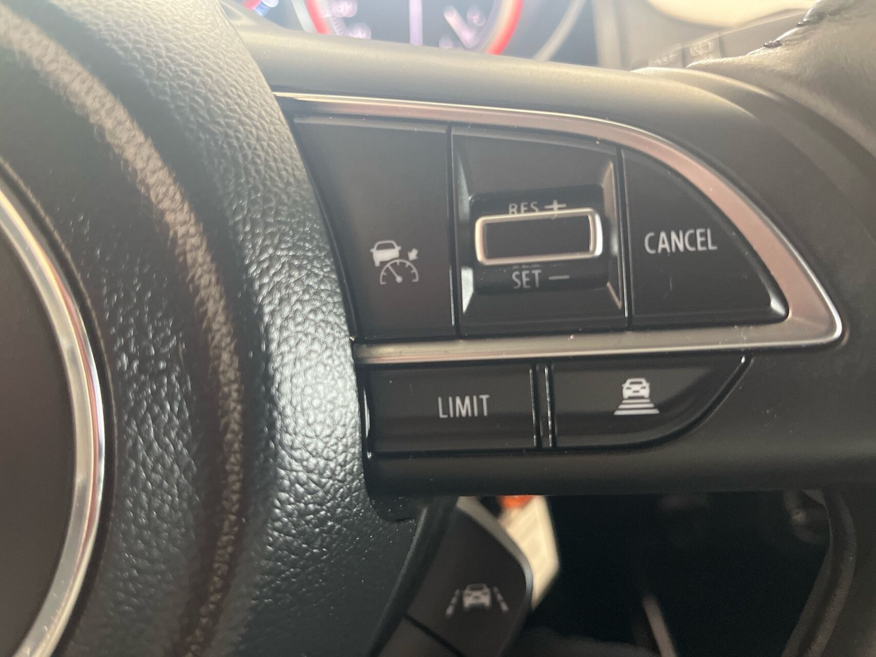 Sølv Suzuki Swift fra 2022