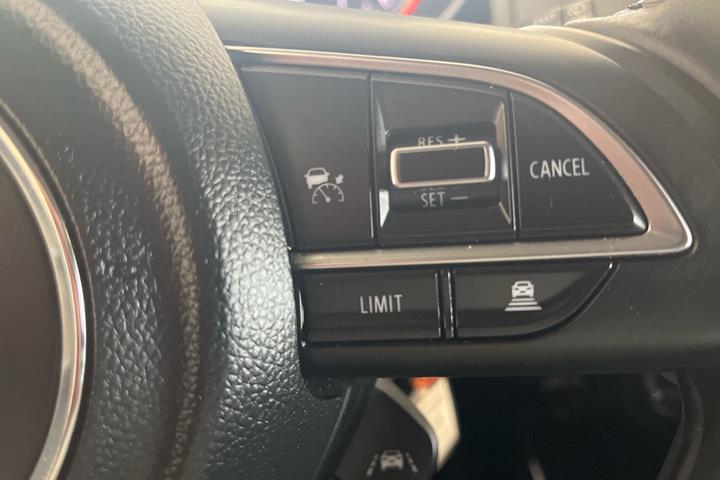 Sølv Suzuki Swift fra 2022