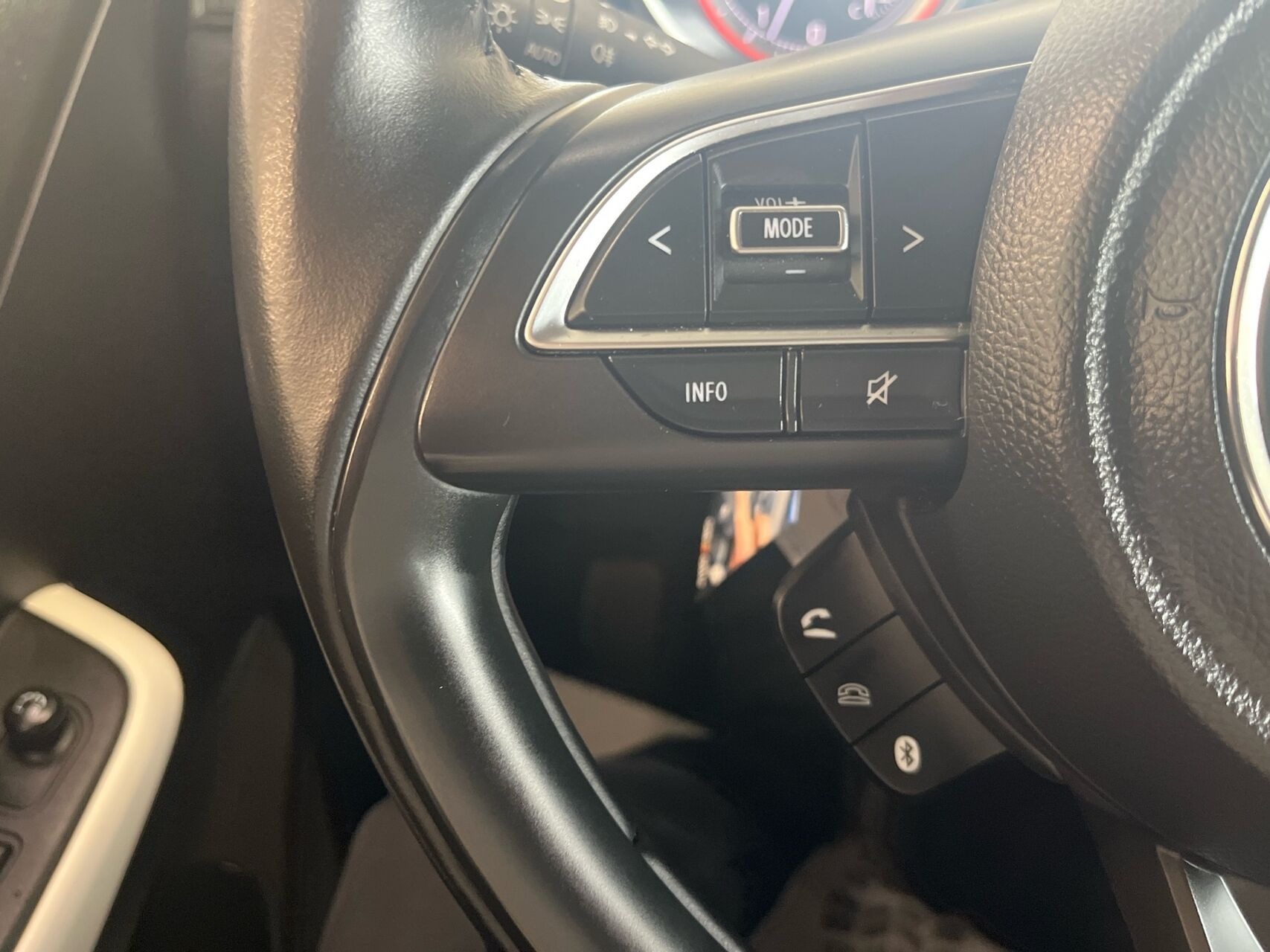Sølv Suzuki Swift fra 2022