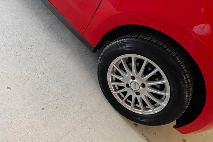 Gul Seat Mii fra 2013
