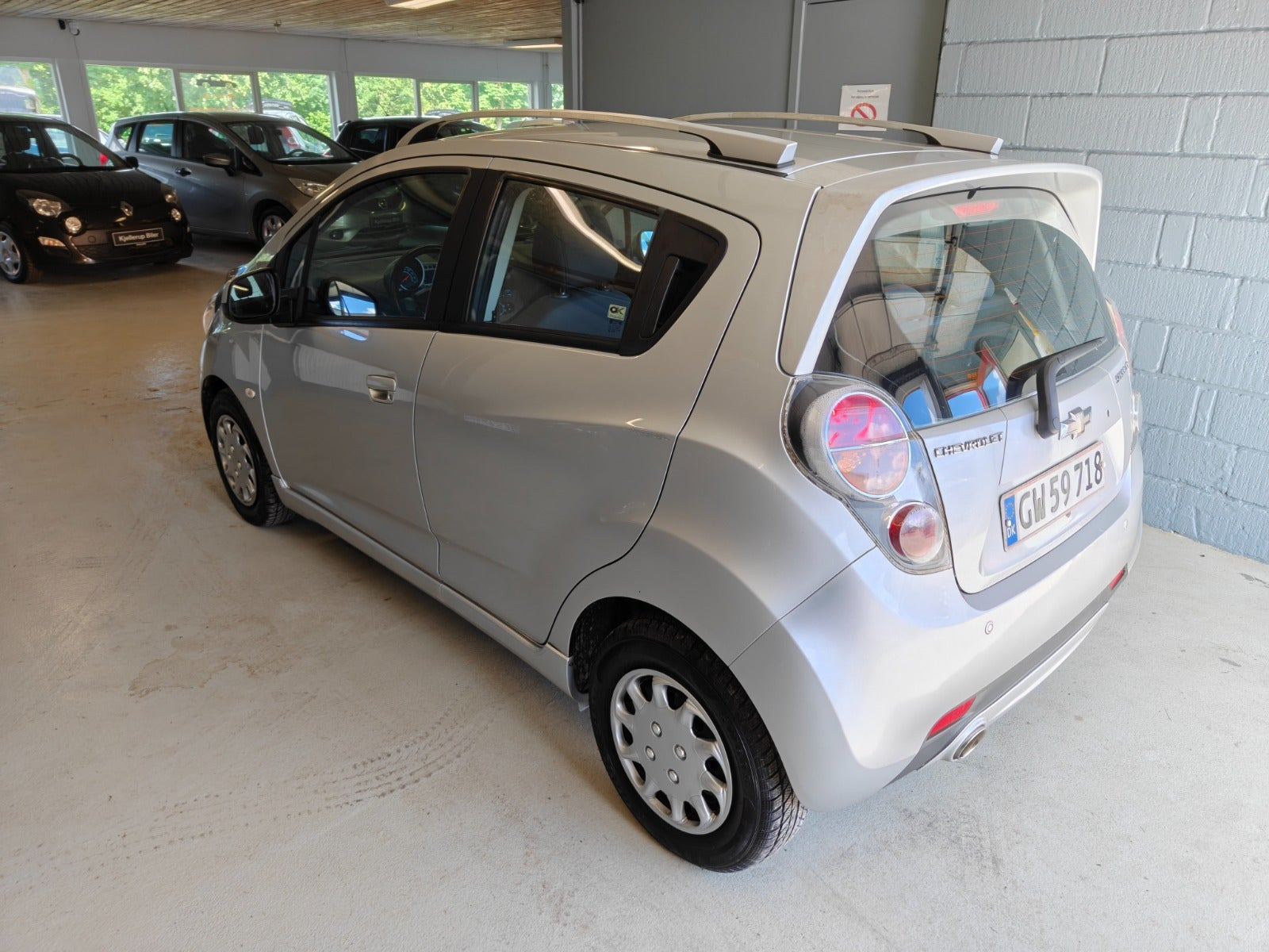 Gul Chevrolet Spark fra 2012