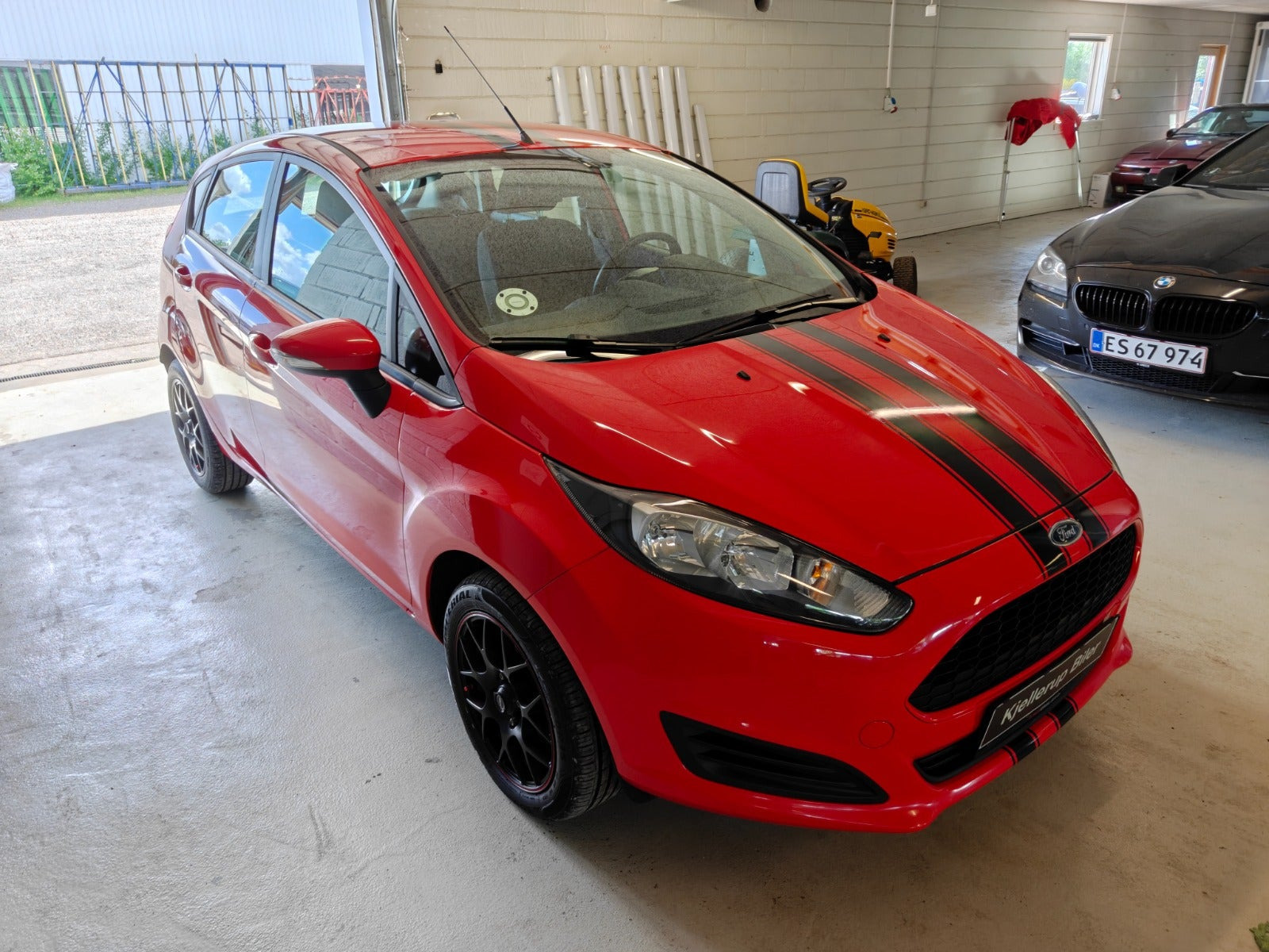 Gul Ford Fiesta fra 2014