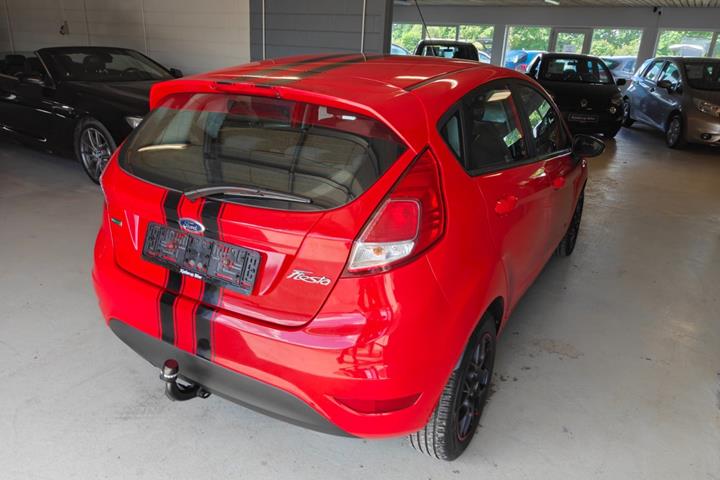 Gul Ford Fiesta fra 2014