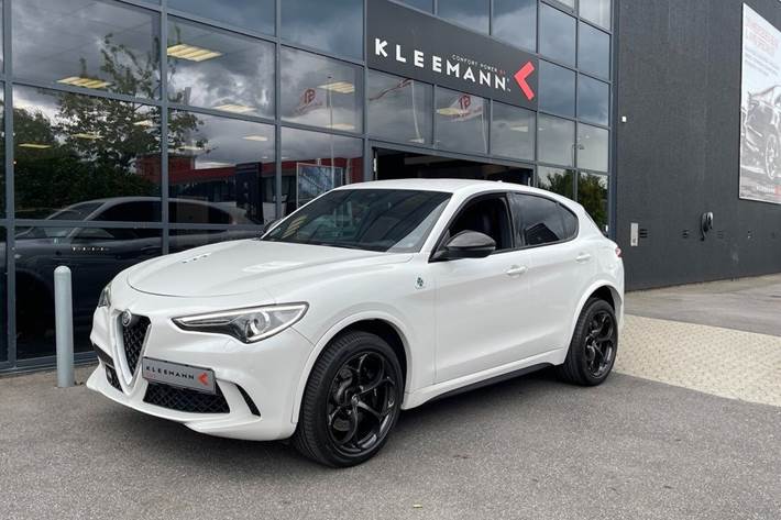 Hvid Alfa Romeo Stelvio fra 2018