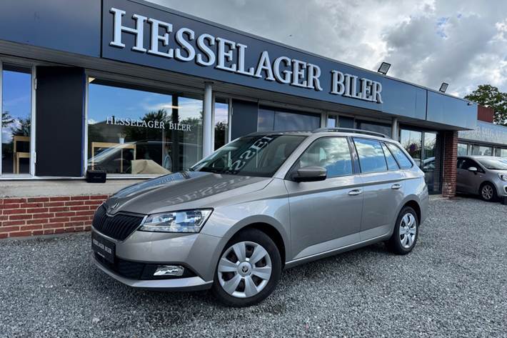 Beige Skoda Fabia fra 2019