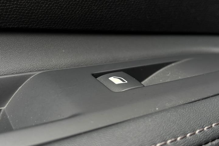 undefined Peugeot 3008 fra 2019