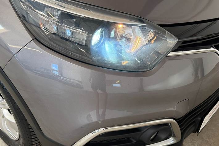 Sort Renault Captur fra 2015