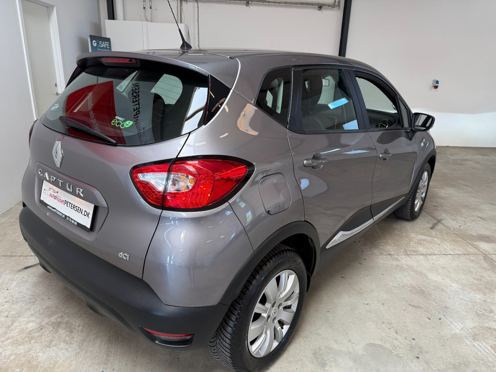 Sort Renault Captur fra 2015