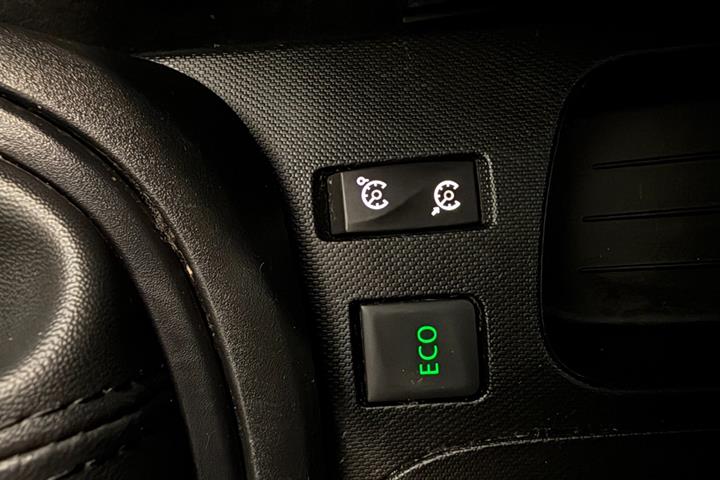 Sort Renault Captur fra 2015