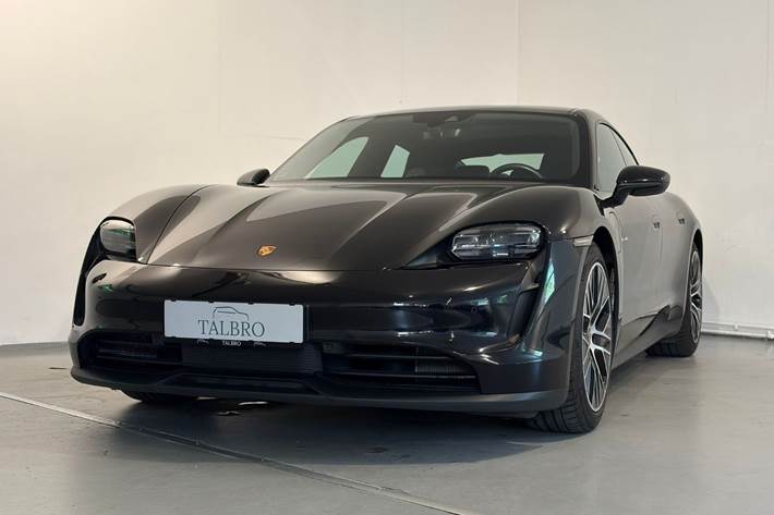 Sort Porsche Taycan fra 2021
