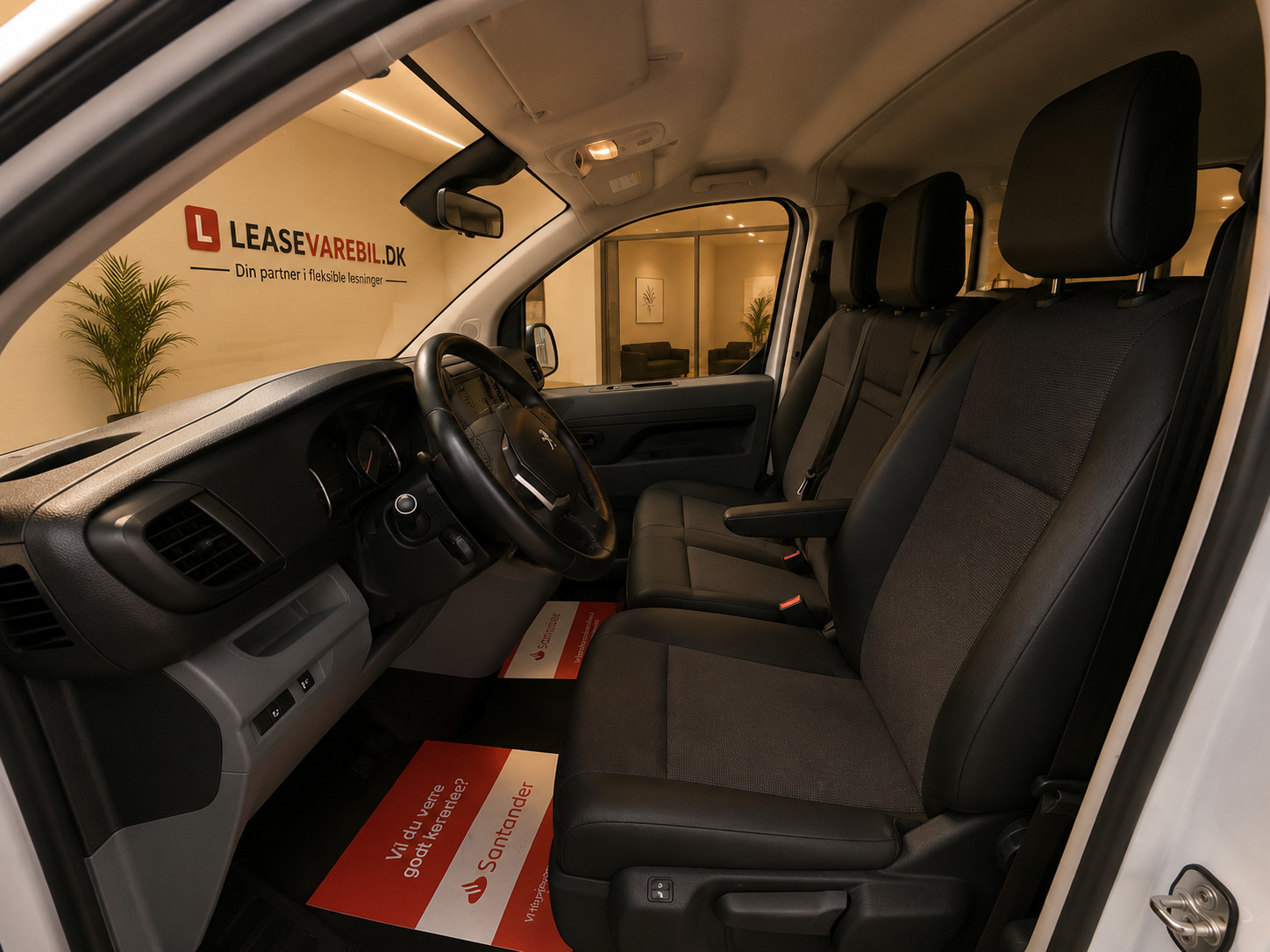 Hvid Peugeot Expert fra 2022