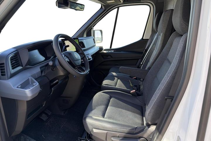 Hvid Renault Master V T35 fra 2025