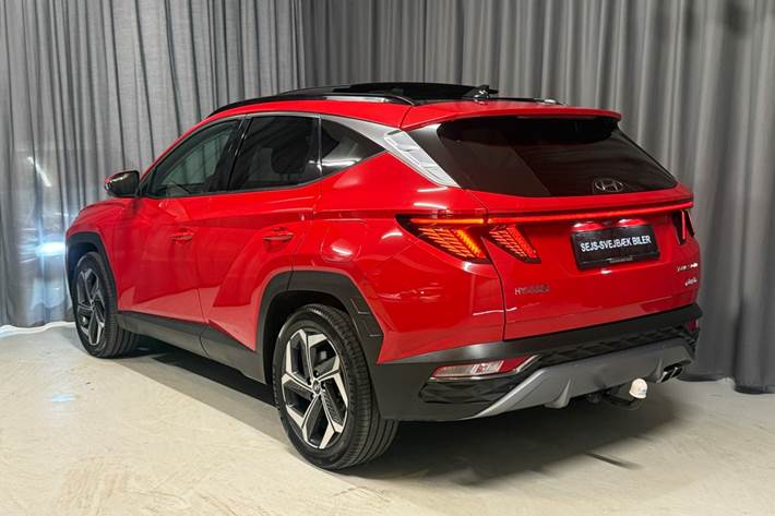 Rød Hyundai Tucson fra 2022