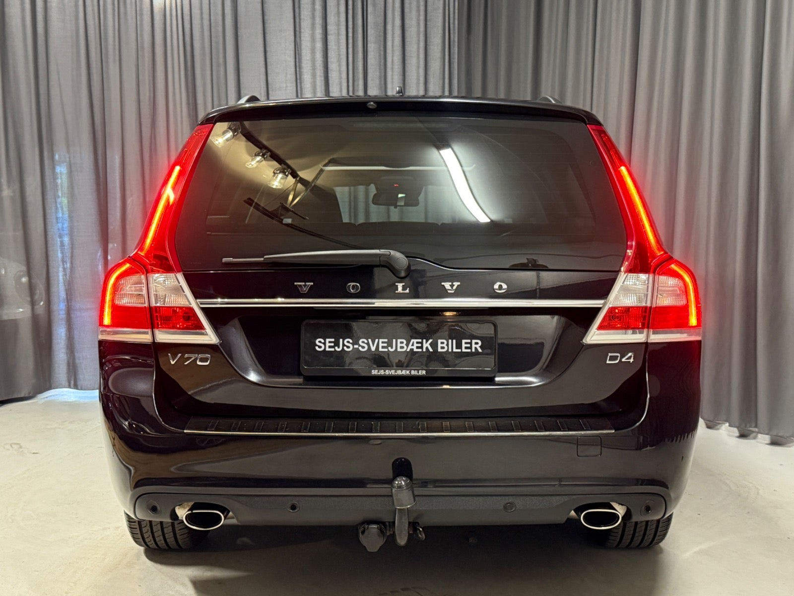 Sort Volvo V70 fra 2015