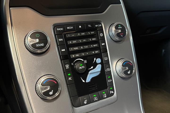 Sort Volvo V70 fra 2015