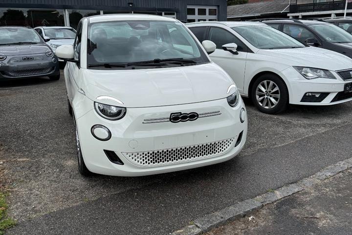 undefined Fiat 500e fra 2023