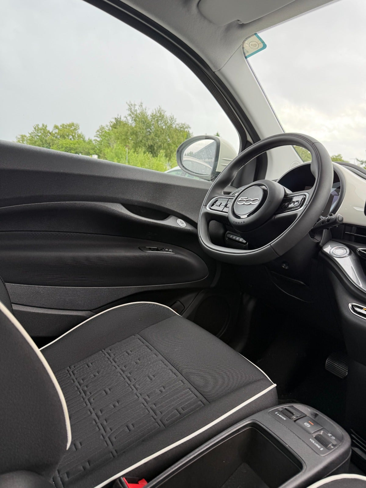 undefined Fiat 500e fra 2023