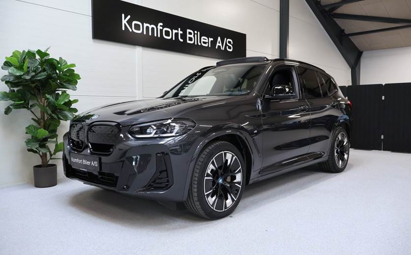 BMW iX3 Charged Plus M-Sport