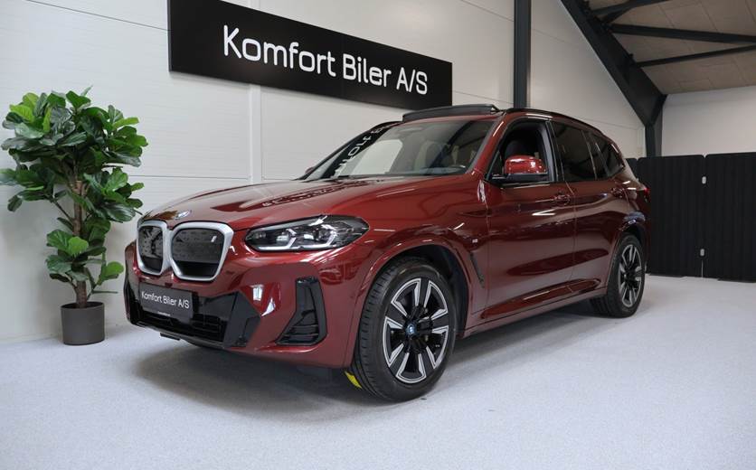 BMW iX3 Charged M-Sport