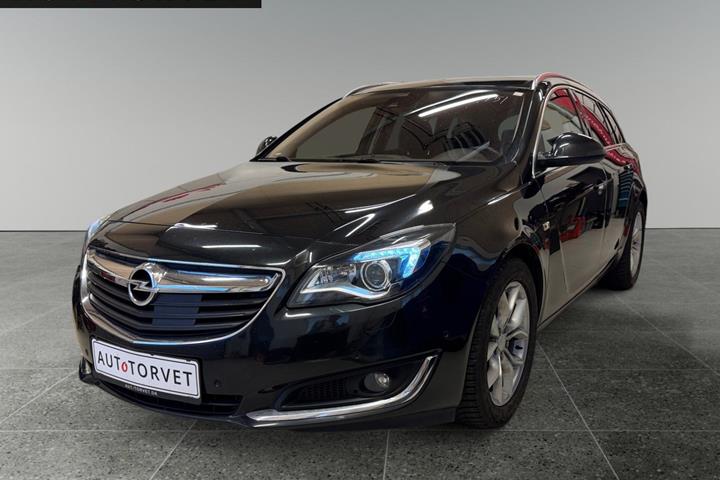 Sort Opel Insignia fra 2016 set udefra