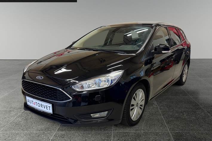 Sort Ford Focus fra 2015 set udefra