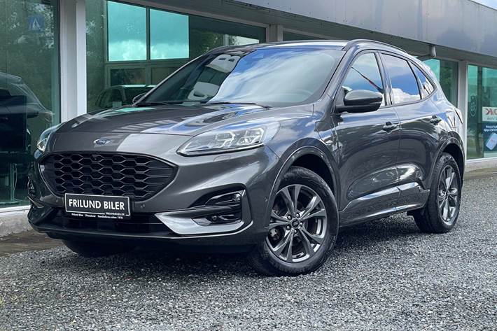 Grå Ford Kuga fra 2022