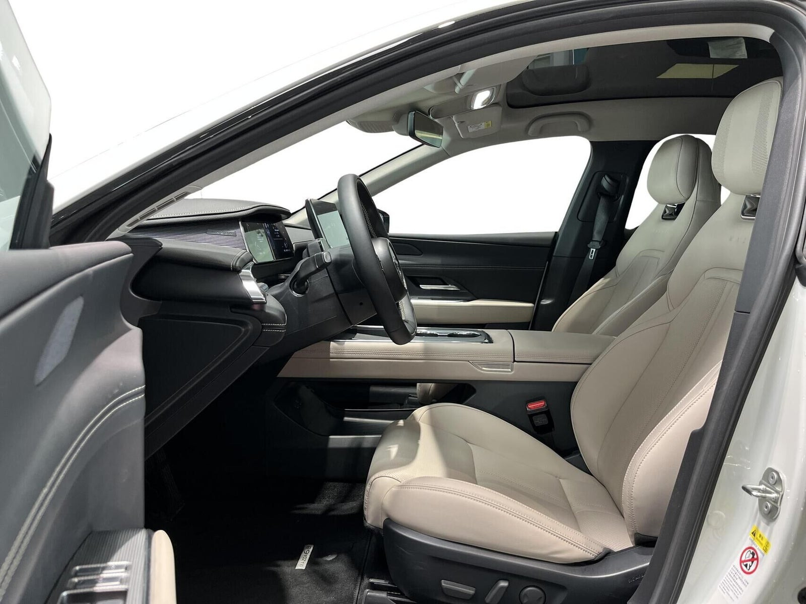 Hvid Mazda 6e fra 2025
