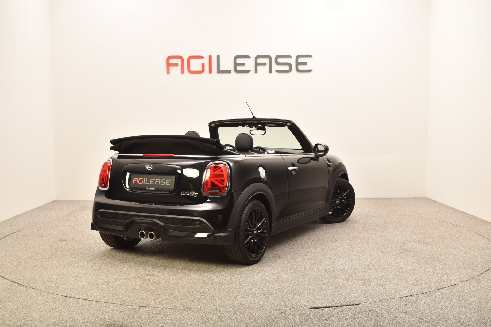 Sort Mini Cooper S fra 2022