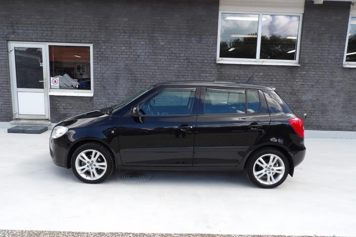 Sort Skoda Fabia fra 2007