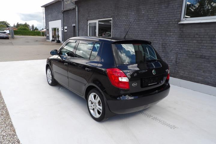 Sort Skoda Fabia fra 2007
