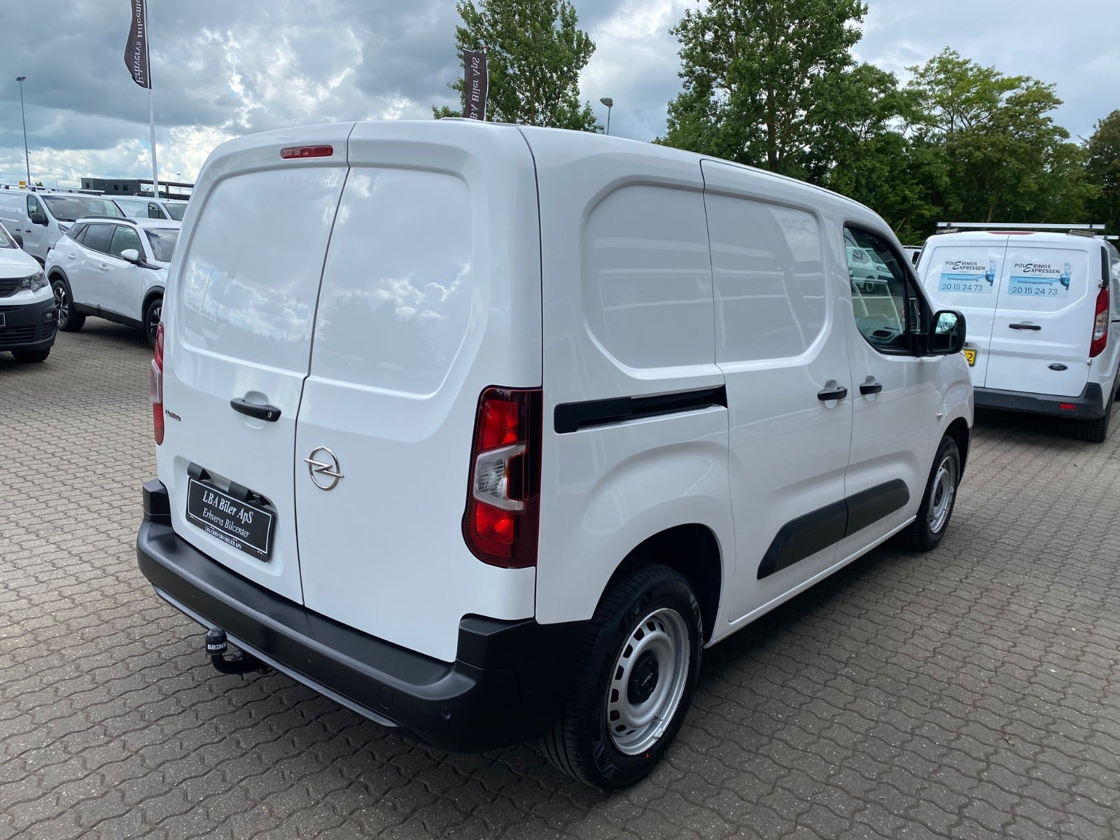 Hvid Opel Combo fra 2022
