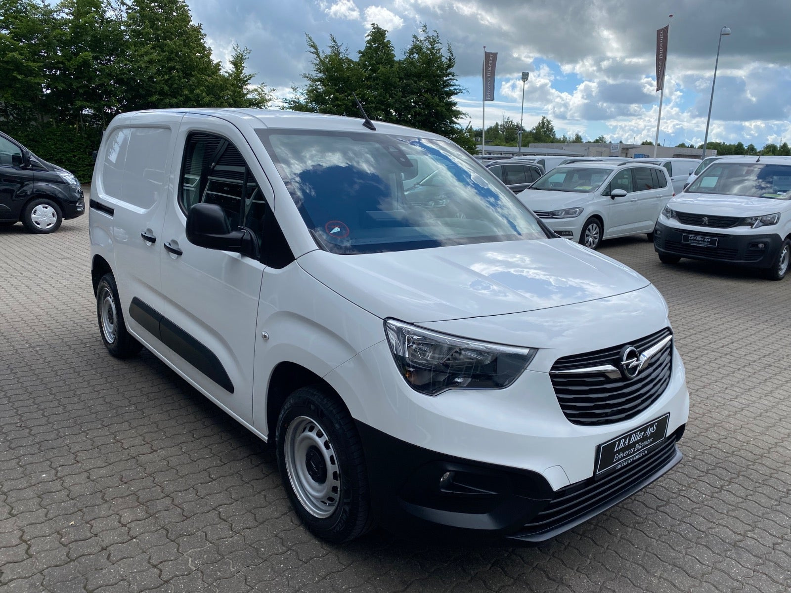 Hvid Opel Combo fra 2022
